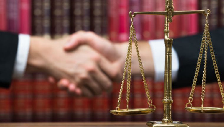 How to Choose a Criminal Defense Attorney